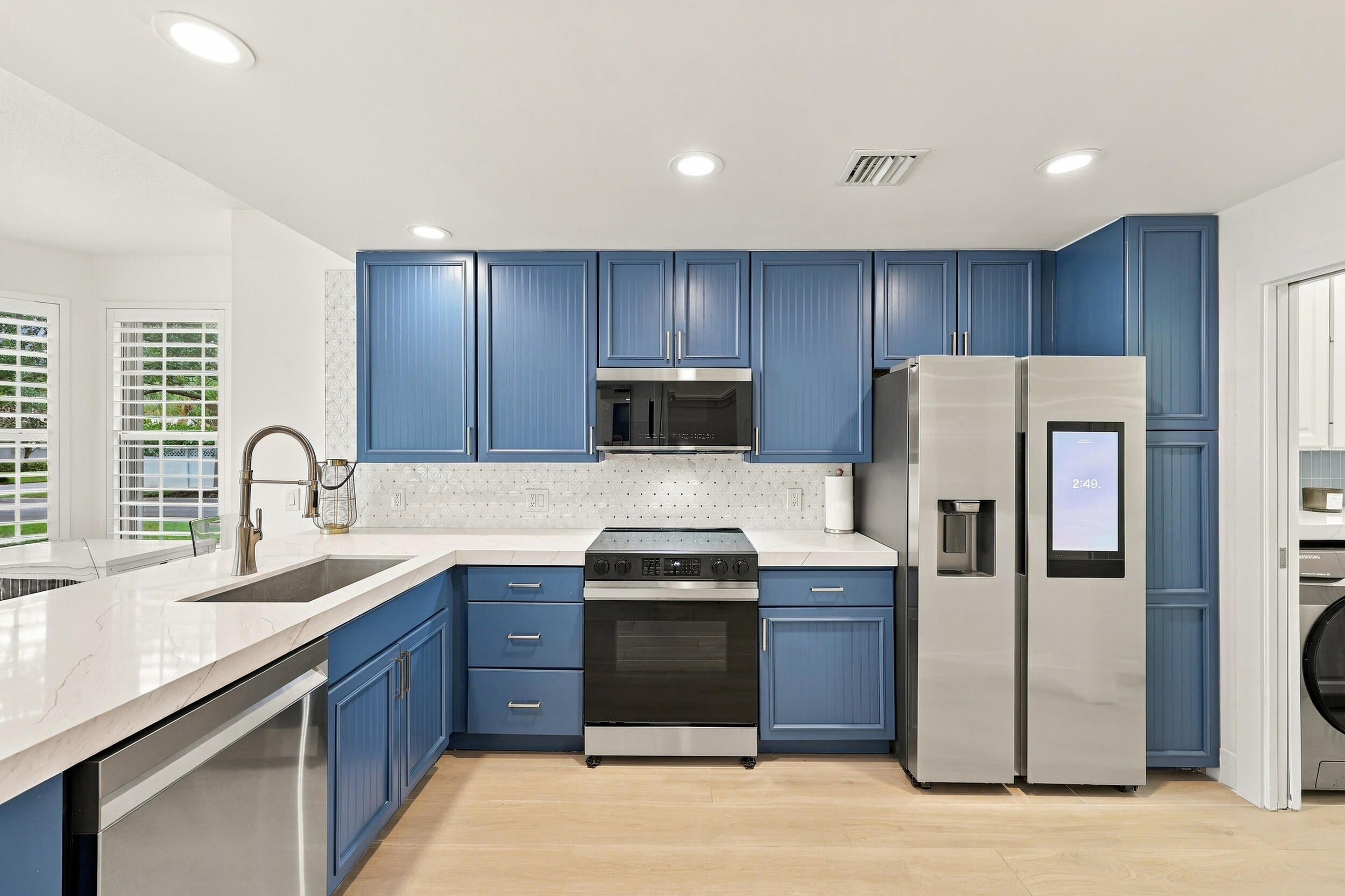 4102 Community Drive
