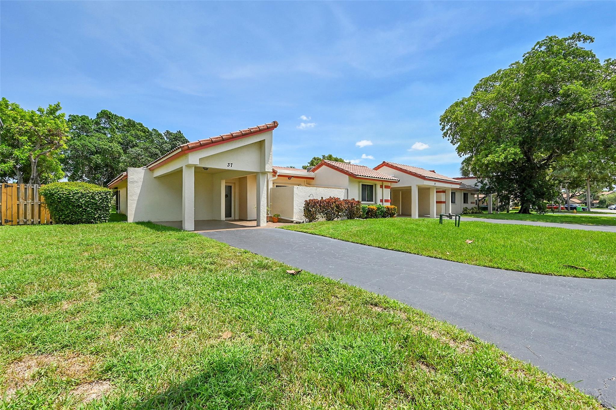37 Lakeside Cir 194