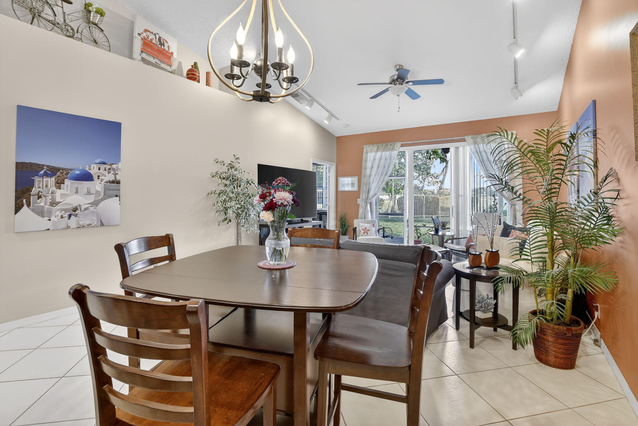 REGENCY HOMES - Residential