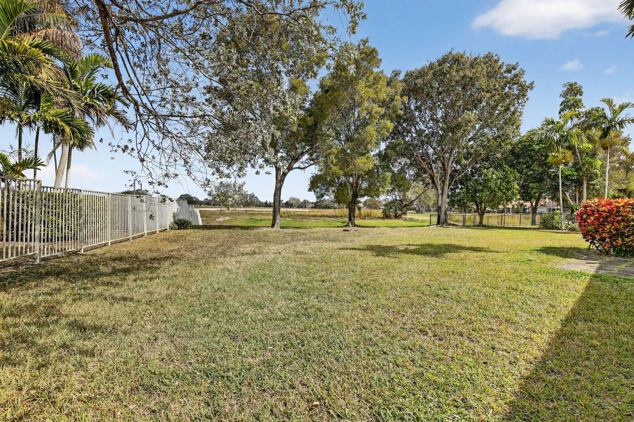 REGENCY HOMES - Residential