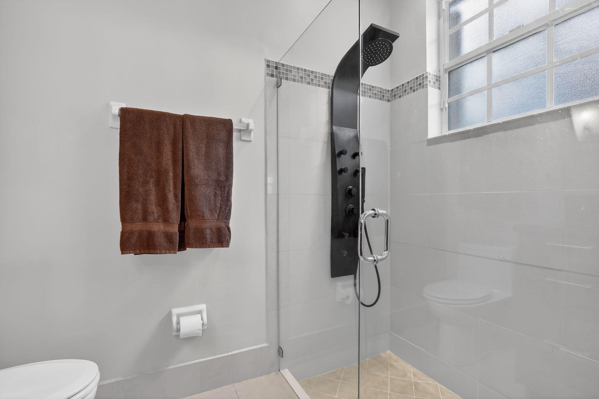 REGENCY HOMES - Residential