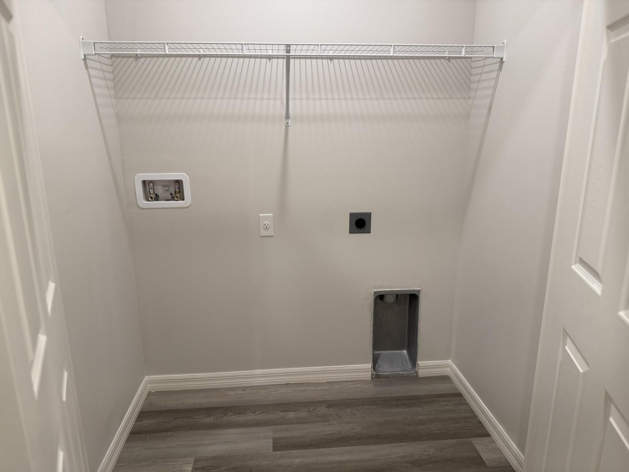 VERANO SOUTH PUD 1 - POD G - PLAT NO. 2 - Residential Lease