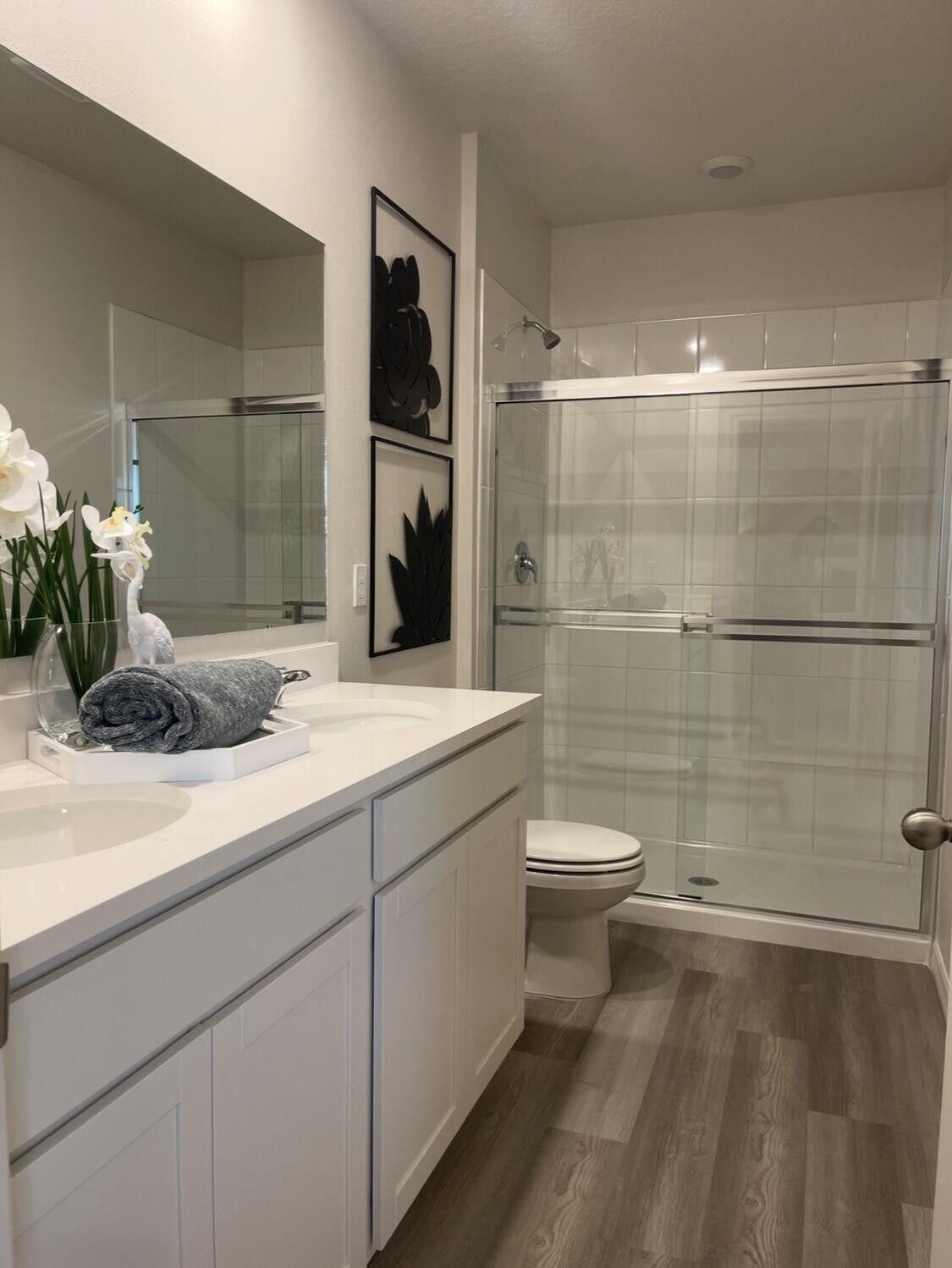 VERANO SOUTH PUD 1 - POD G - PLAT NO. 2 - Residential Lease