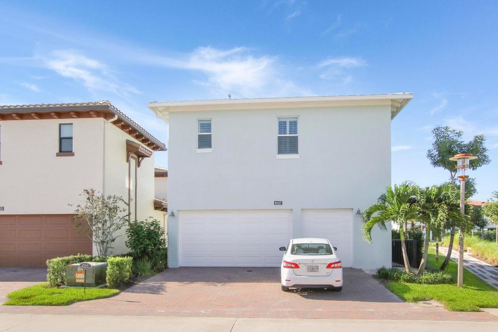 Photo of 8027 Hobbes Way #B, Palm Beach Gardens, FL 33418 (MLS # R10995221)