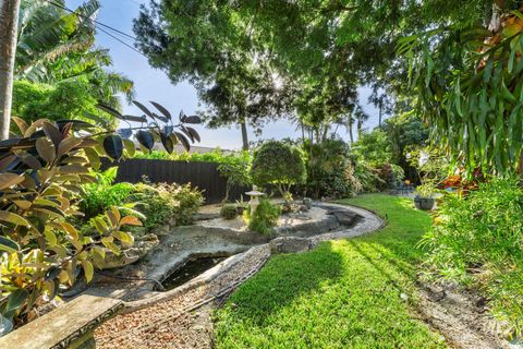 A home in Lake Clarke Shores