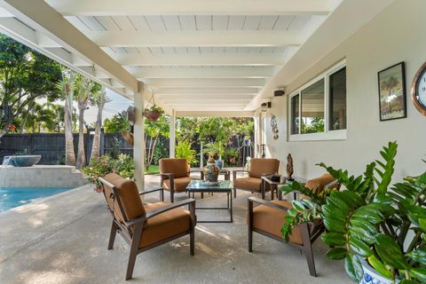 A home in Lake Clarke Shores