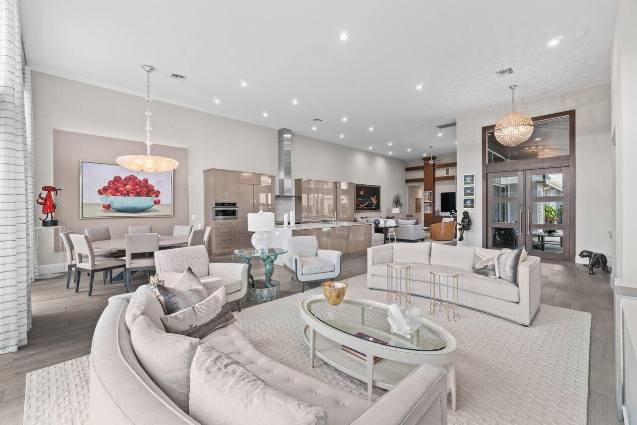 MANCHESTER / POLO CLUB - Residential