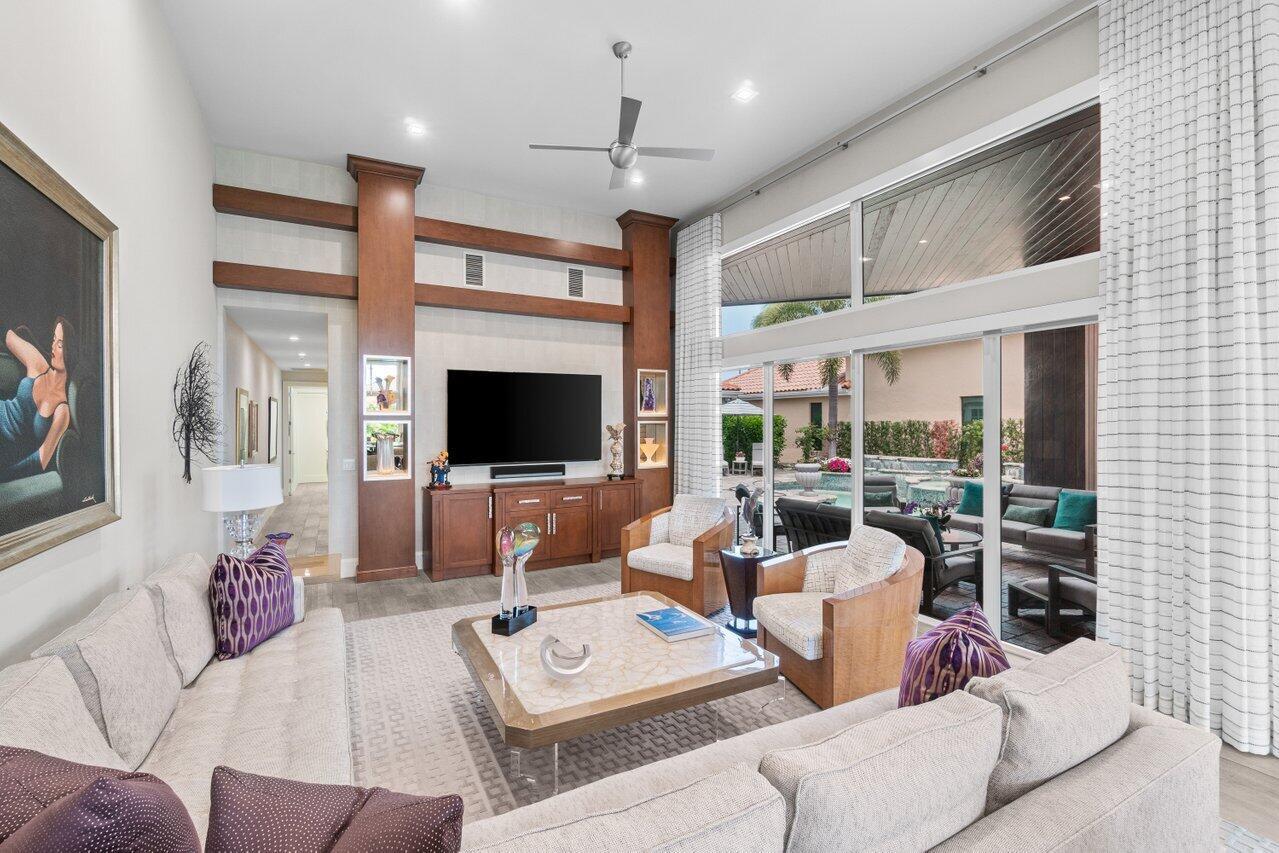 MANCHESTER / POLO CLUB - Residential