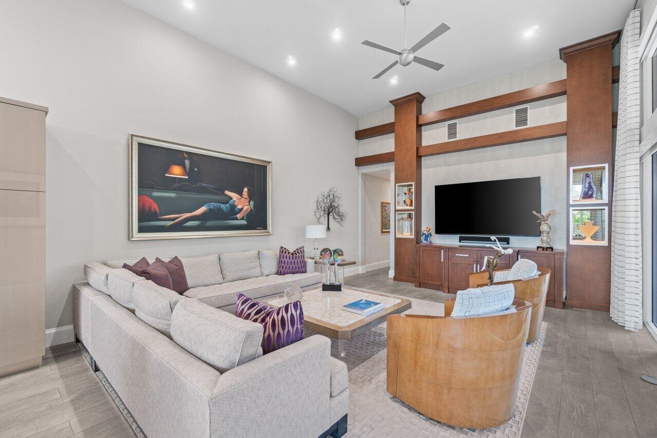 MANCHESTER / POLO CLUB - Residential