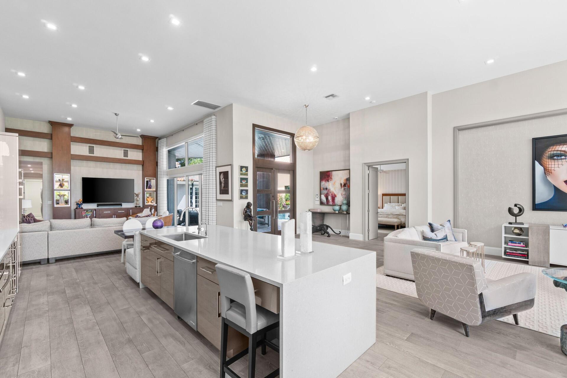 MANCHESTER / POLO CLUB - Residential