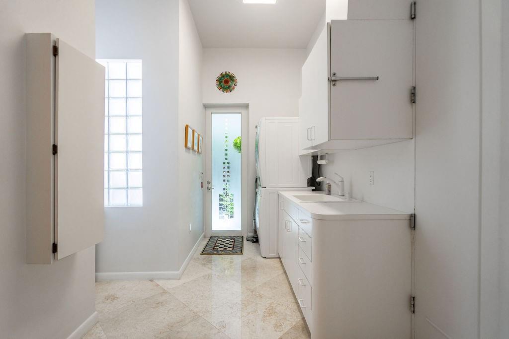 Lighthouse Point 5th Sec - Residential