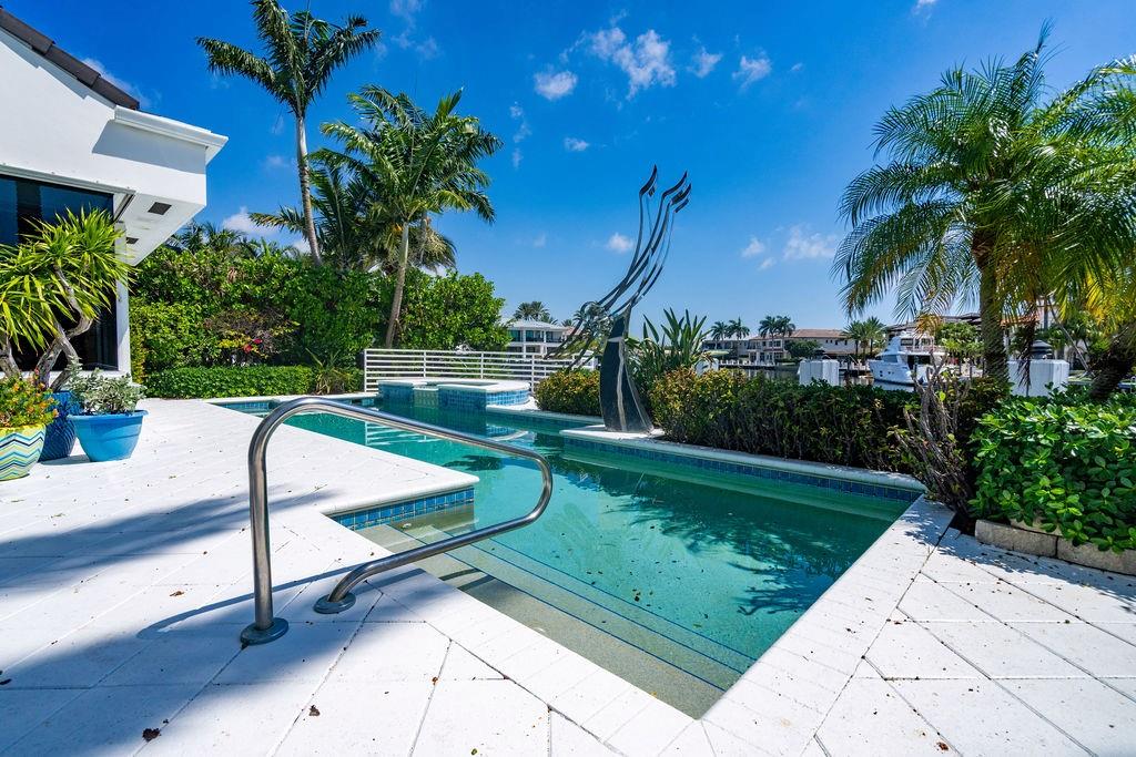 Lighthouse Point 5th Sec - Residential