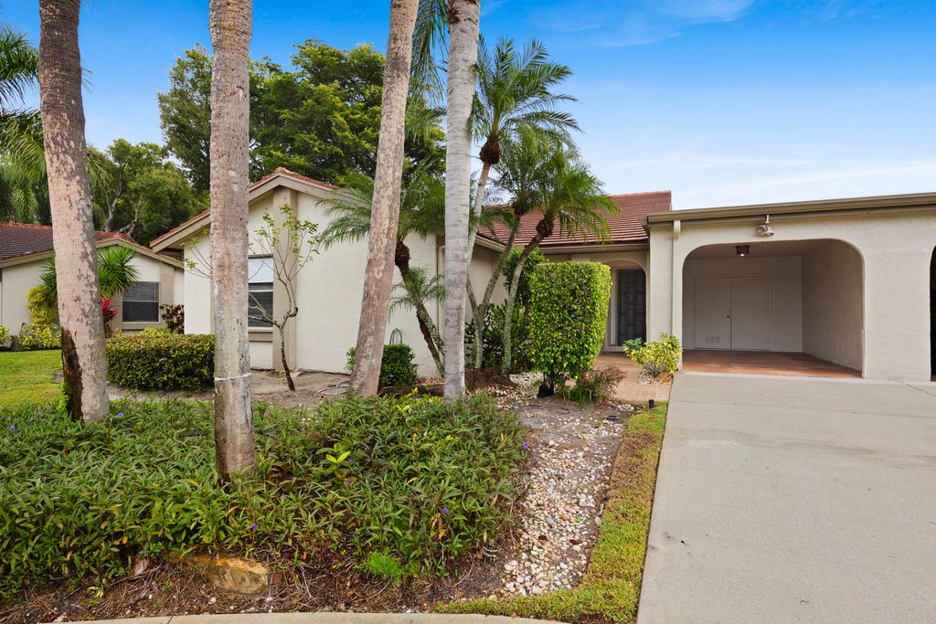 Photo of 5860 Forest Grove Drive #1, Boynton Beach, FL 33437 (MLS # R11157350)