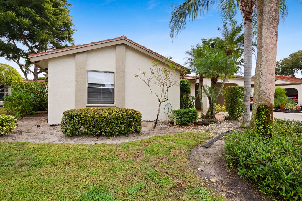 Photo of 5860 Forest Grove Drive #1, Boynton Beach, FL 33437 (MLS # R11157350)