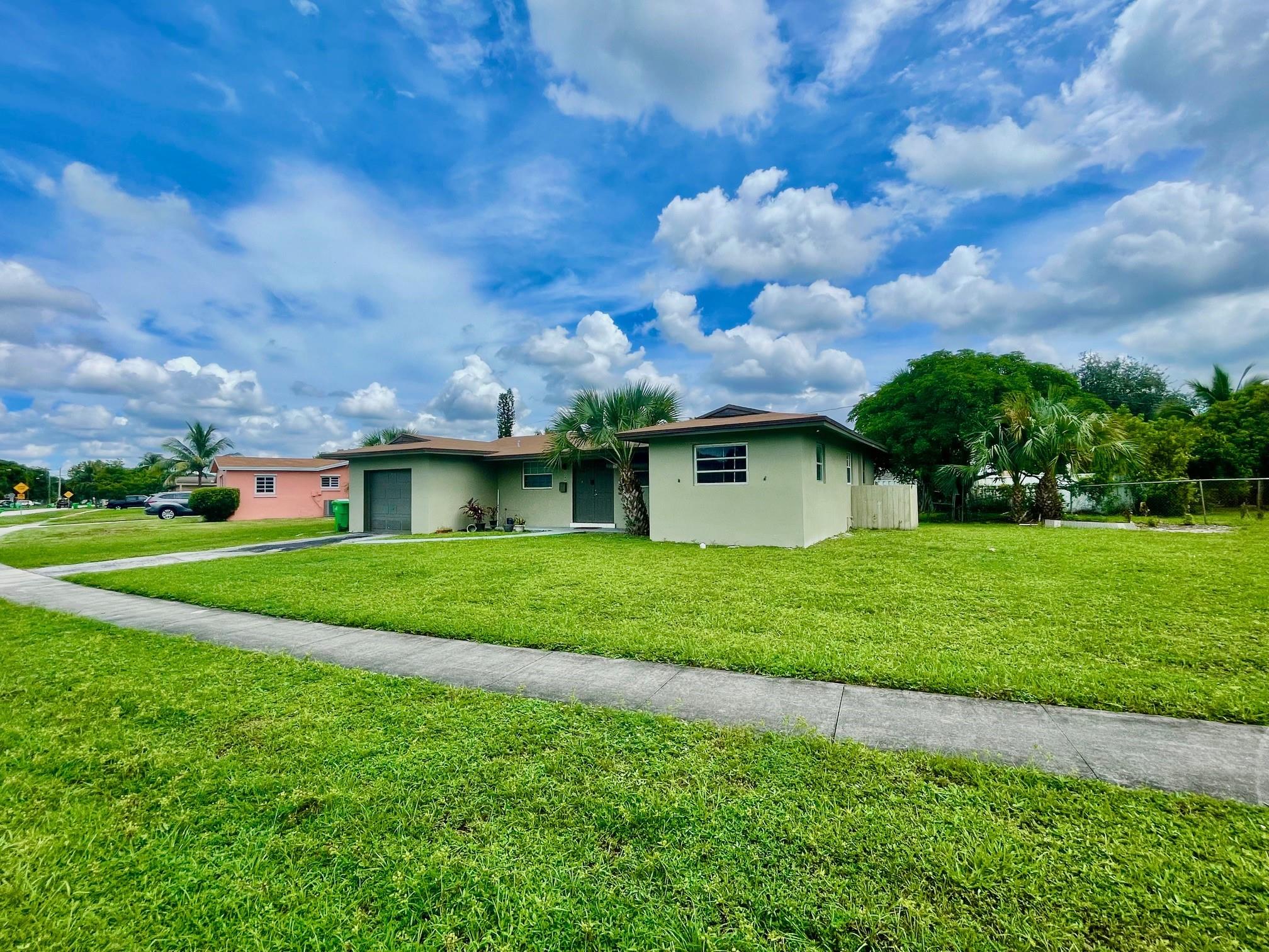 Sunrise Golf Village 3rd - Residential