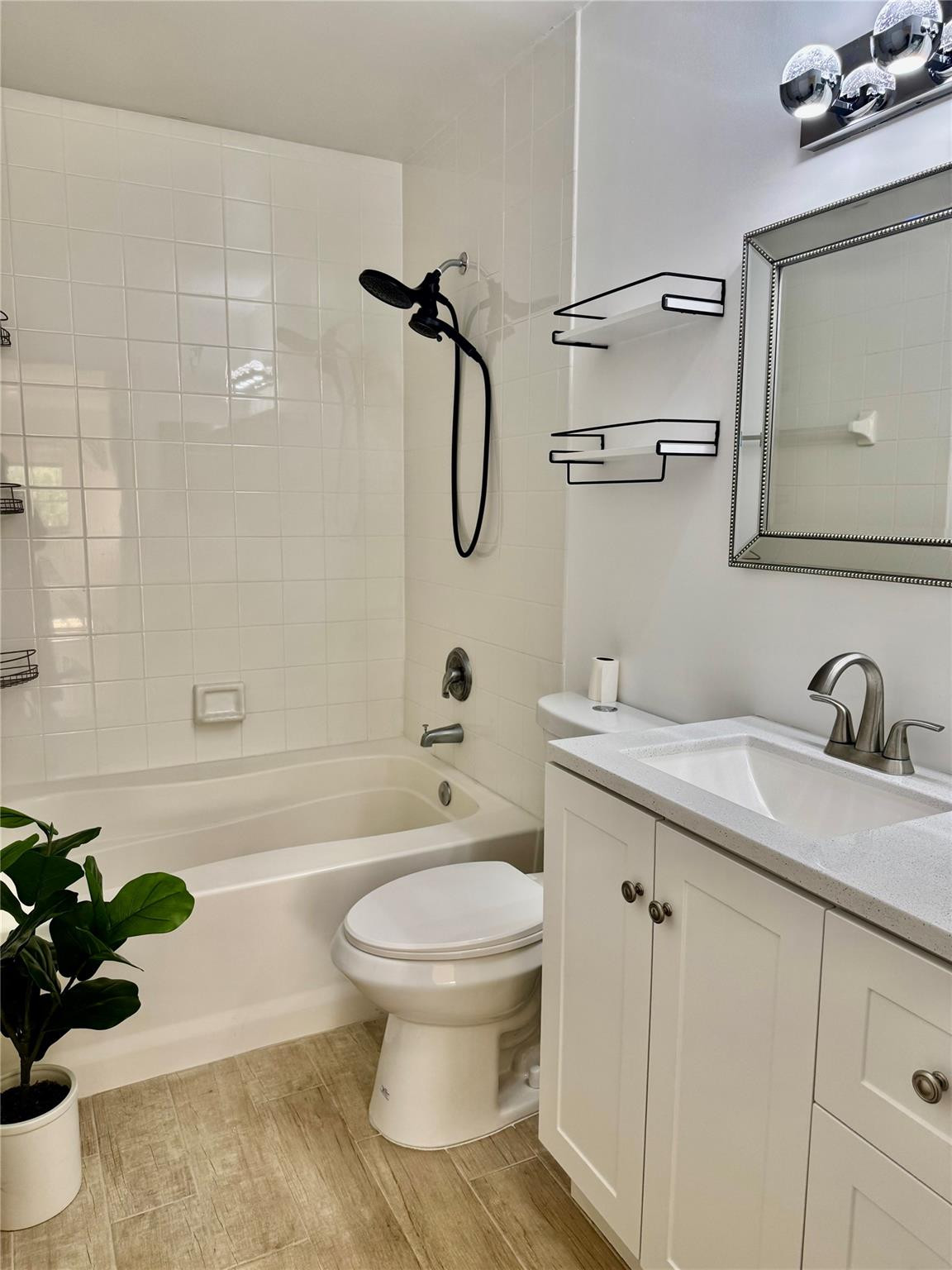 Carrington At Coconut Cre - Residential Lease