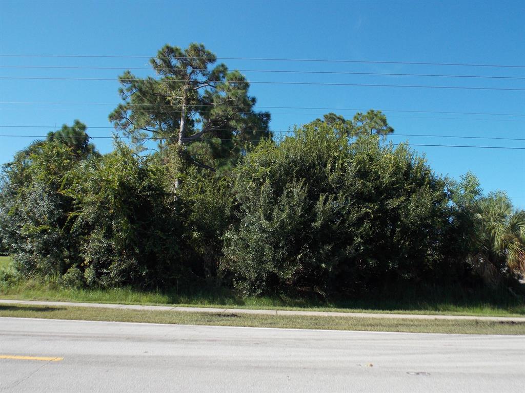 PORT ST LUCIE SECTION 20 - Land