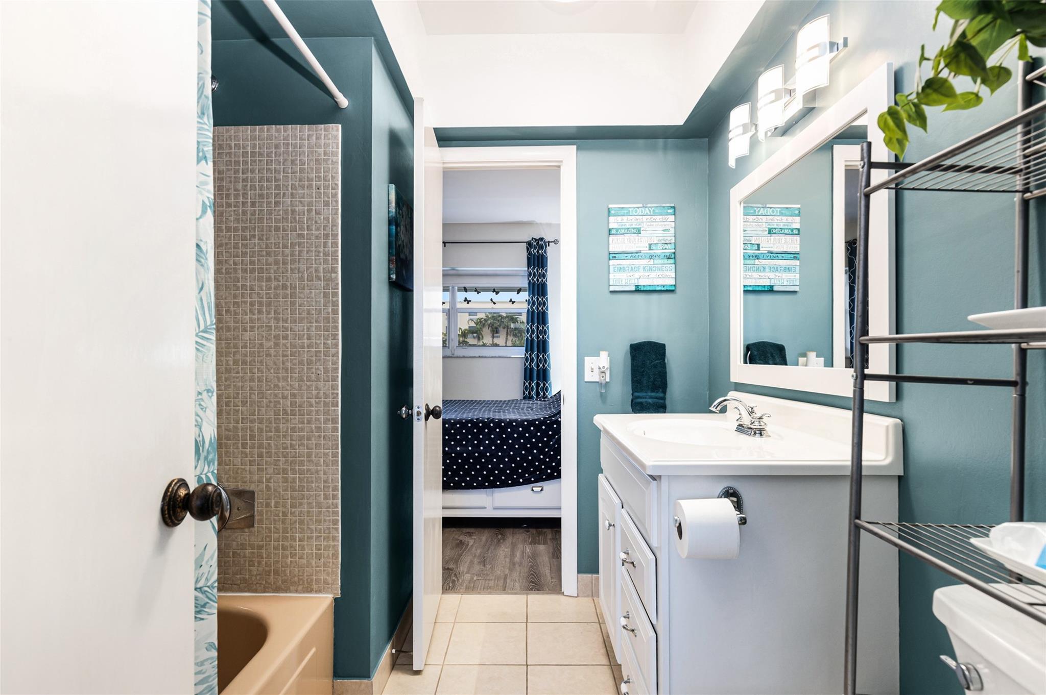 LEISUREVILLE LAKE CONDO - Residential