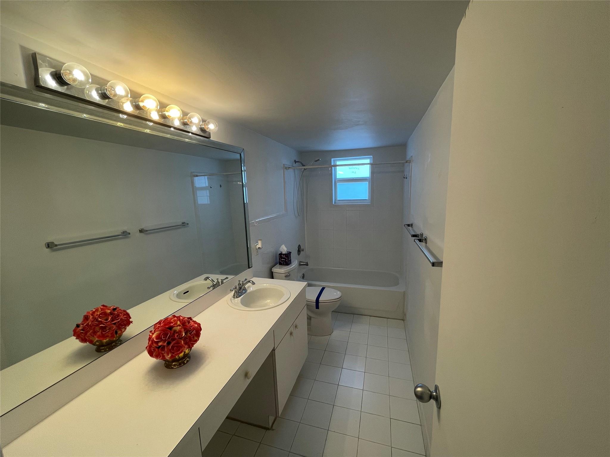 Villas Of Miami Lakes Con - Residential Lease