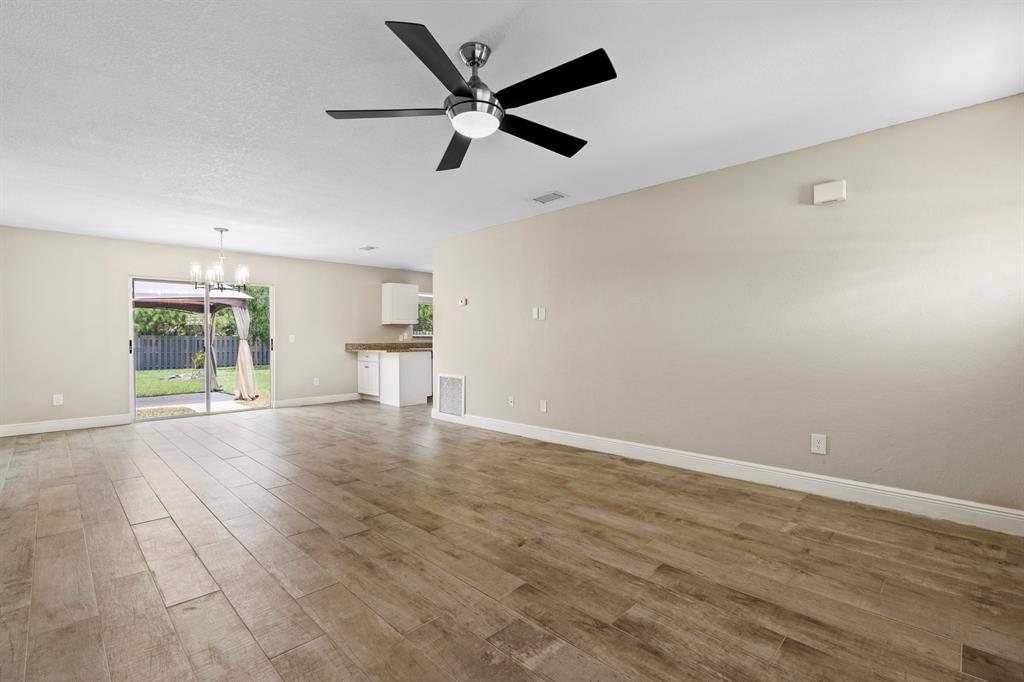 PORT ST LUCIE SECTION 40 - Residential