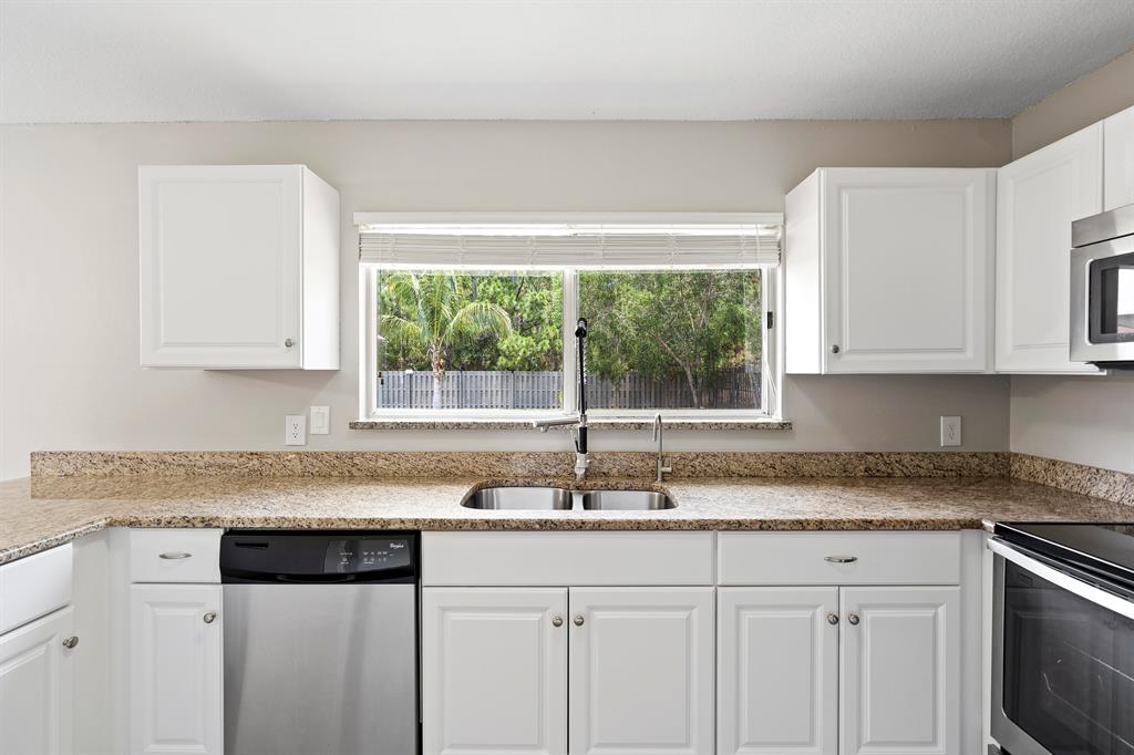 PORT ST LUCIE SECTION 40 - Residential