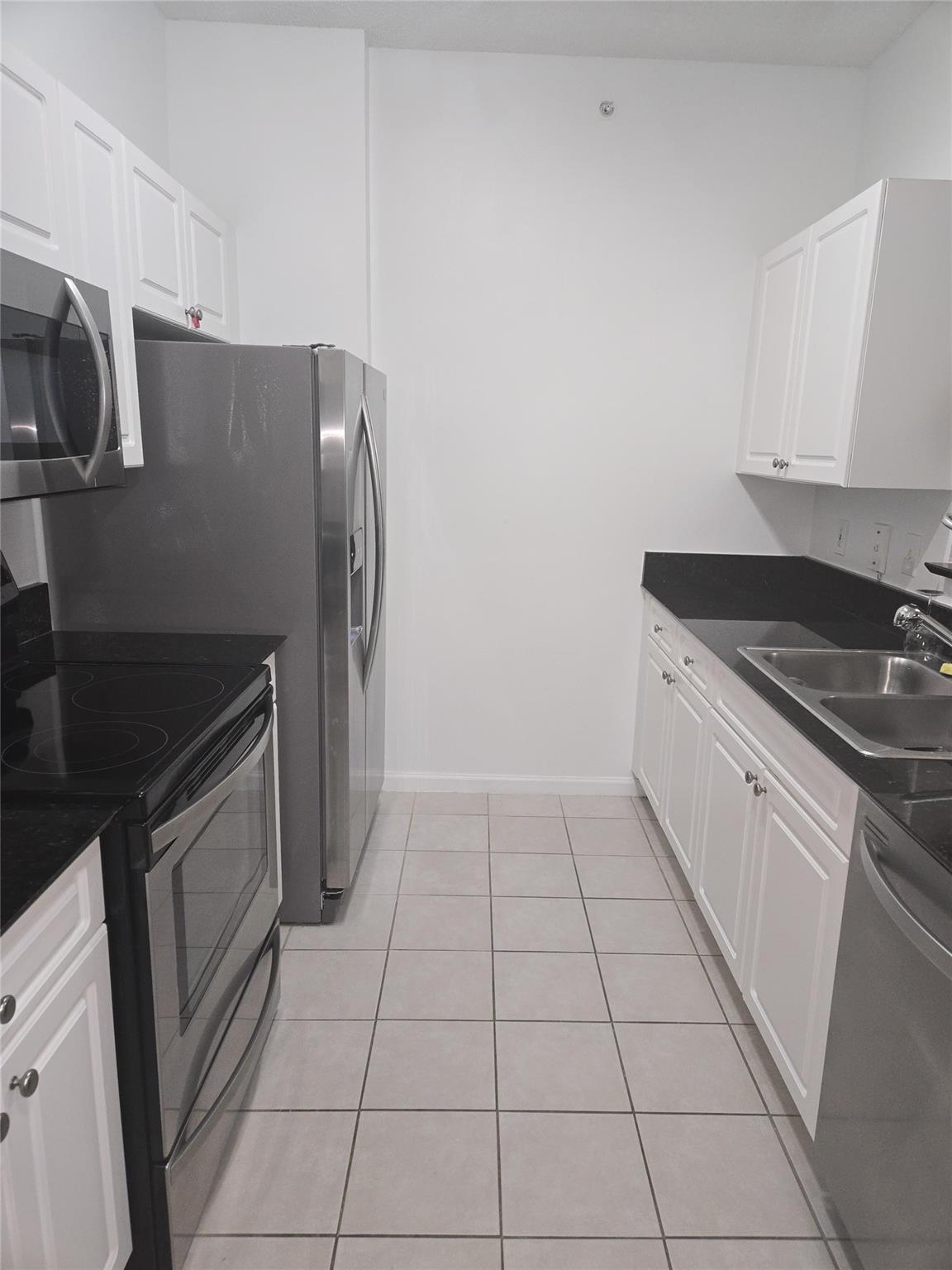 TOWER CONDO AT CITYPLACE - Residential Lease