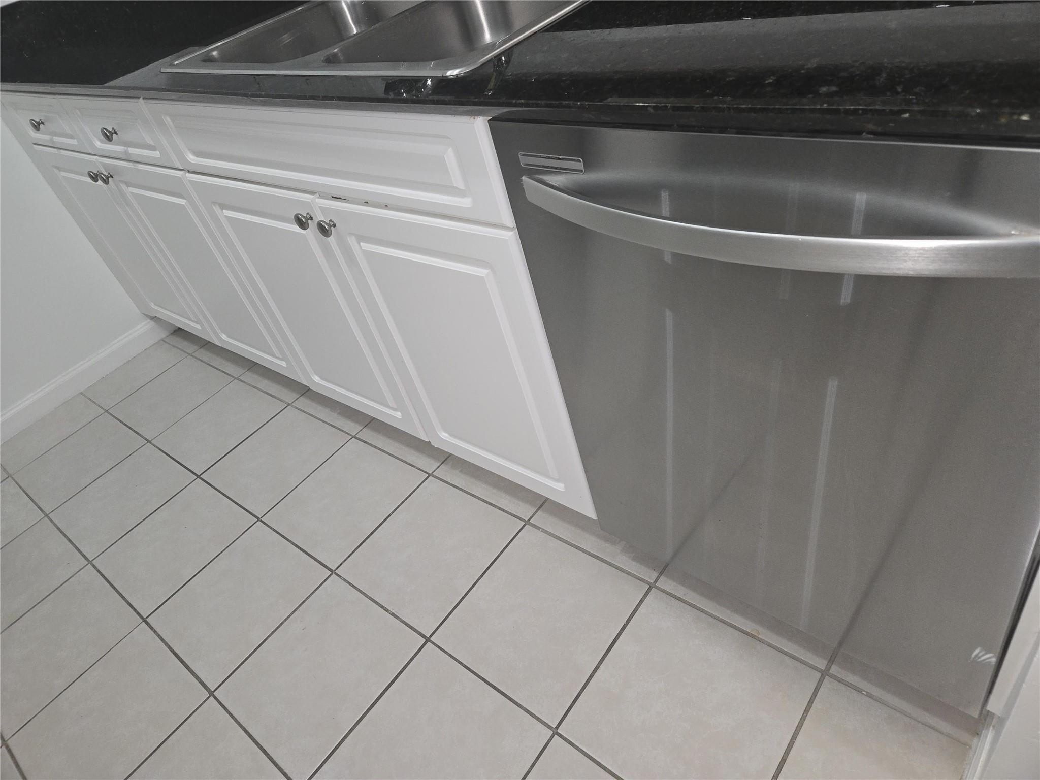 TOWER CONDO AT CITYPLACE - Residential Lease