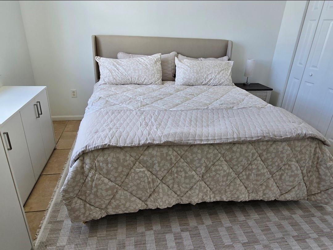 TOWER CONDO AT CITYPLACE - Residential Lease