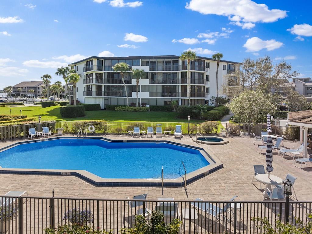 Harbourside East - Residential