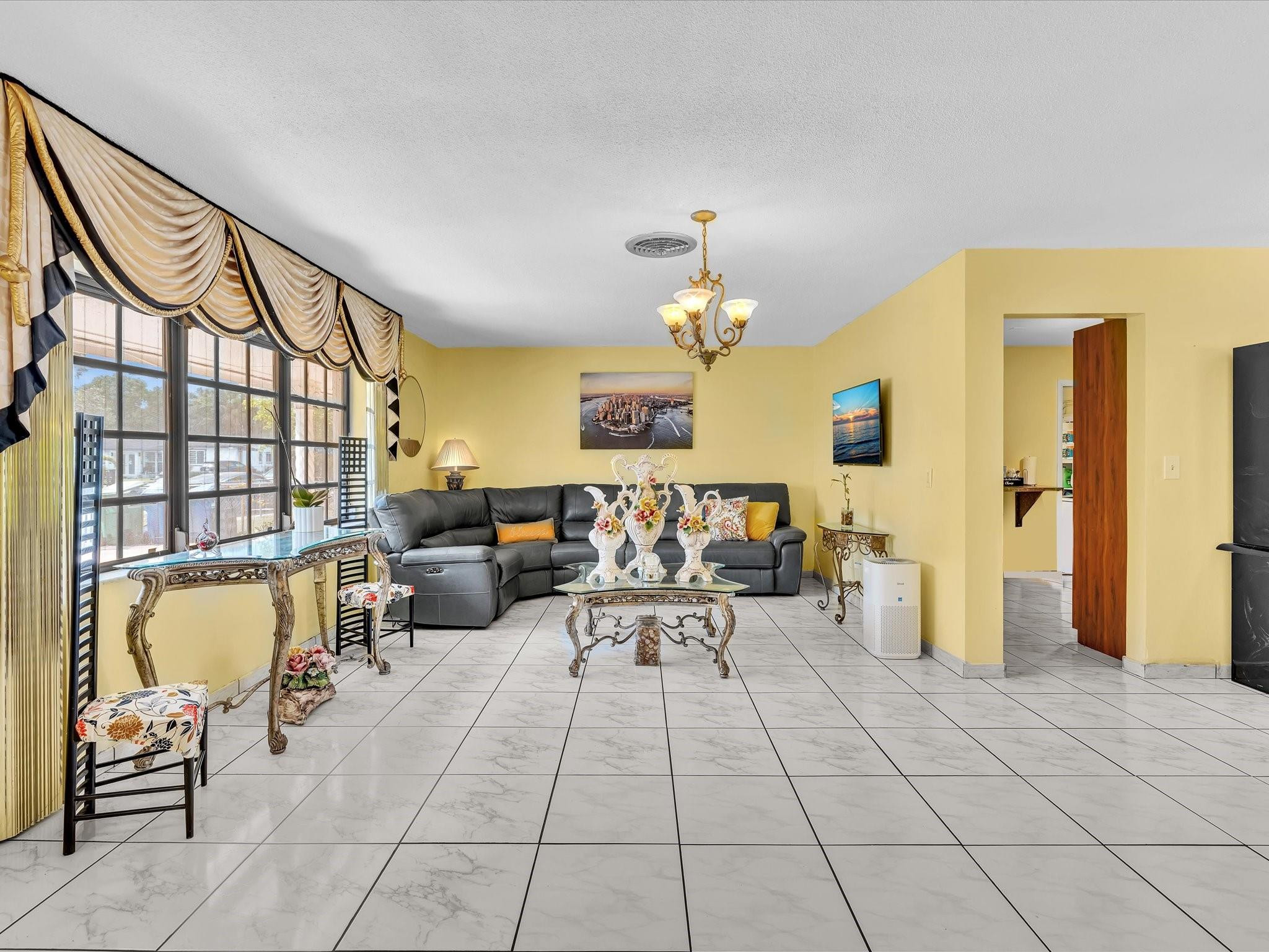 BELL GARDENS - Residential