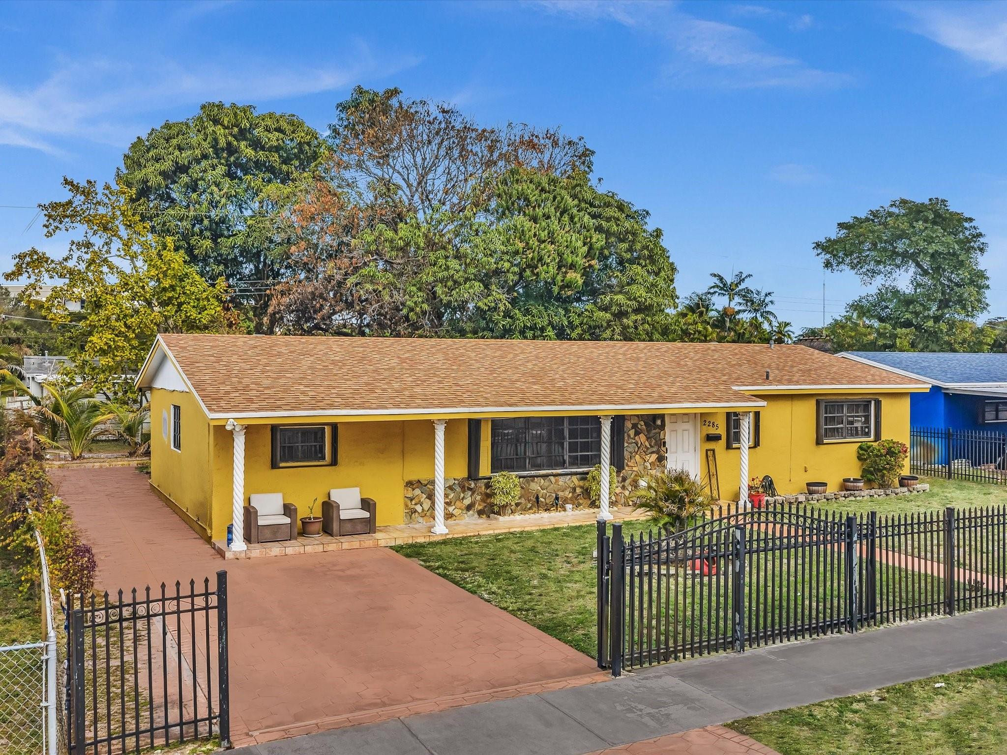 BELL GARDENS - Residential