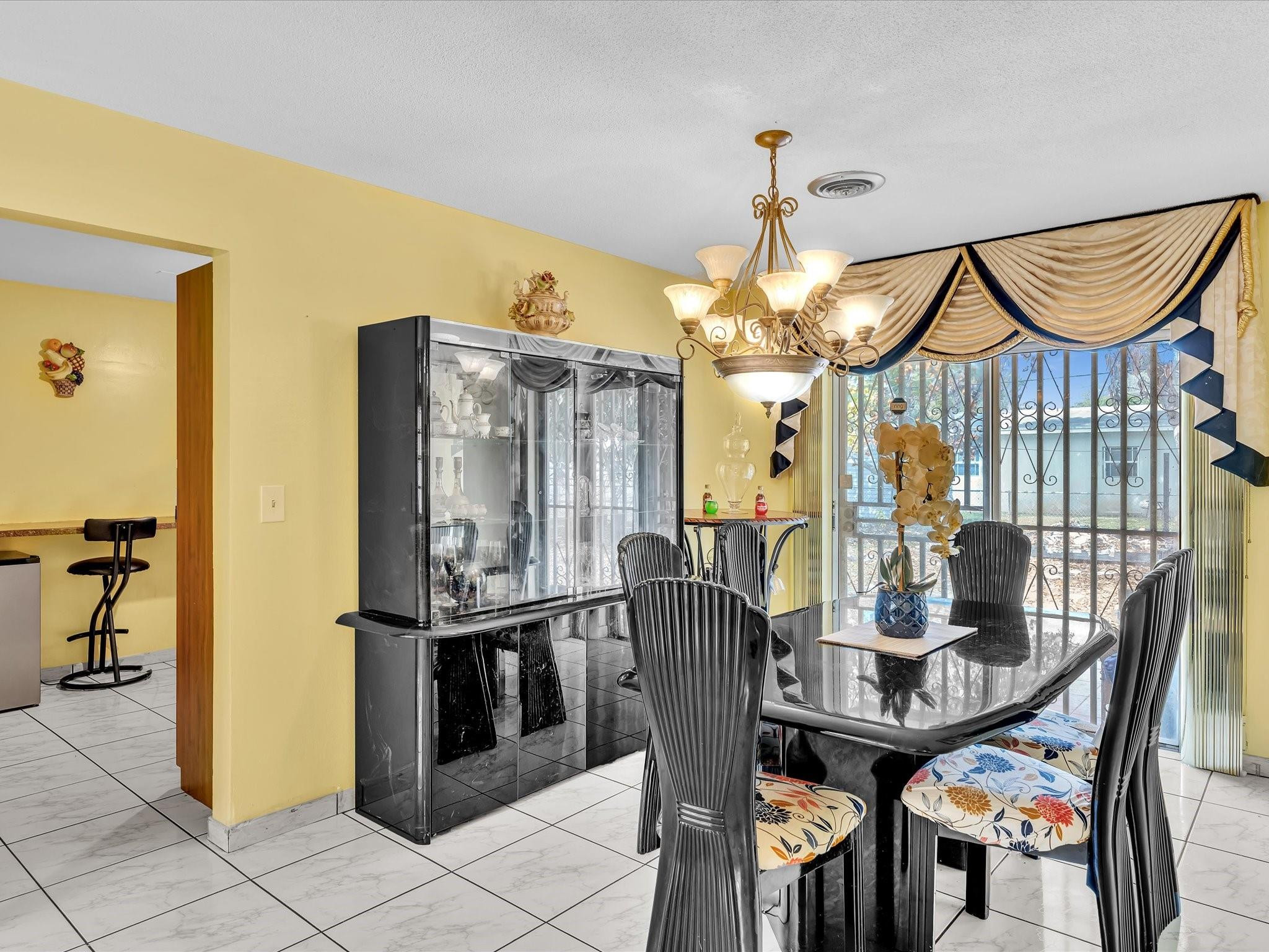 BELL GARDENS - Residential