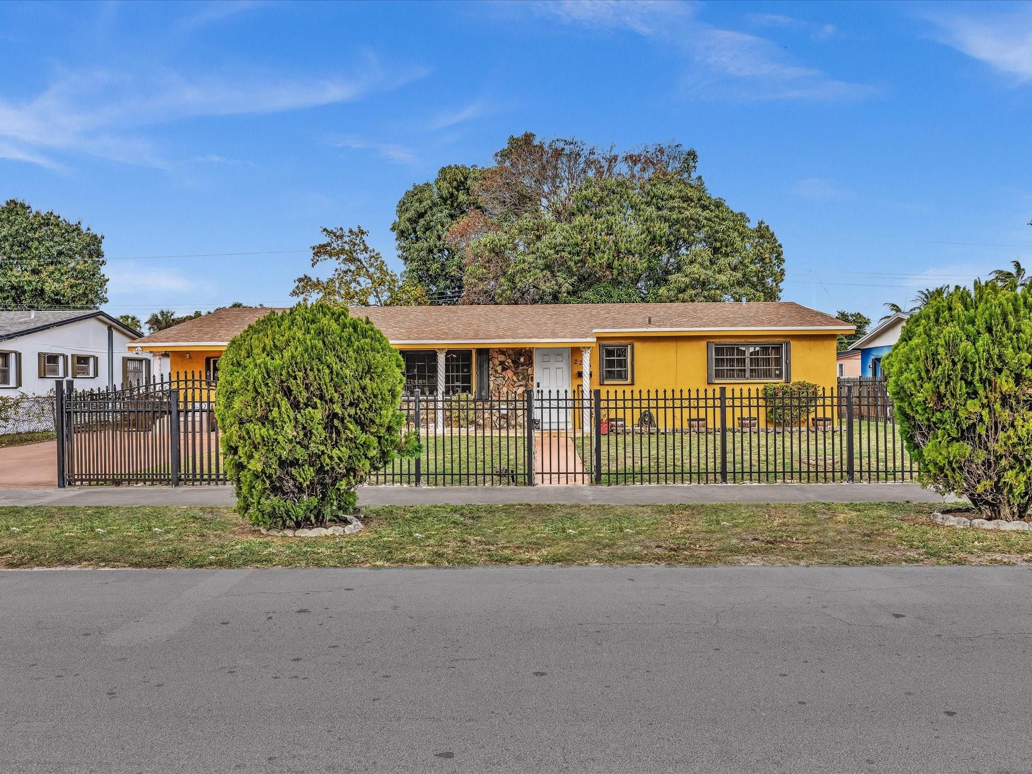 BELL GARDENS - Residential