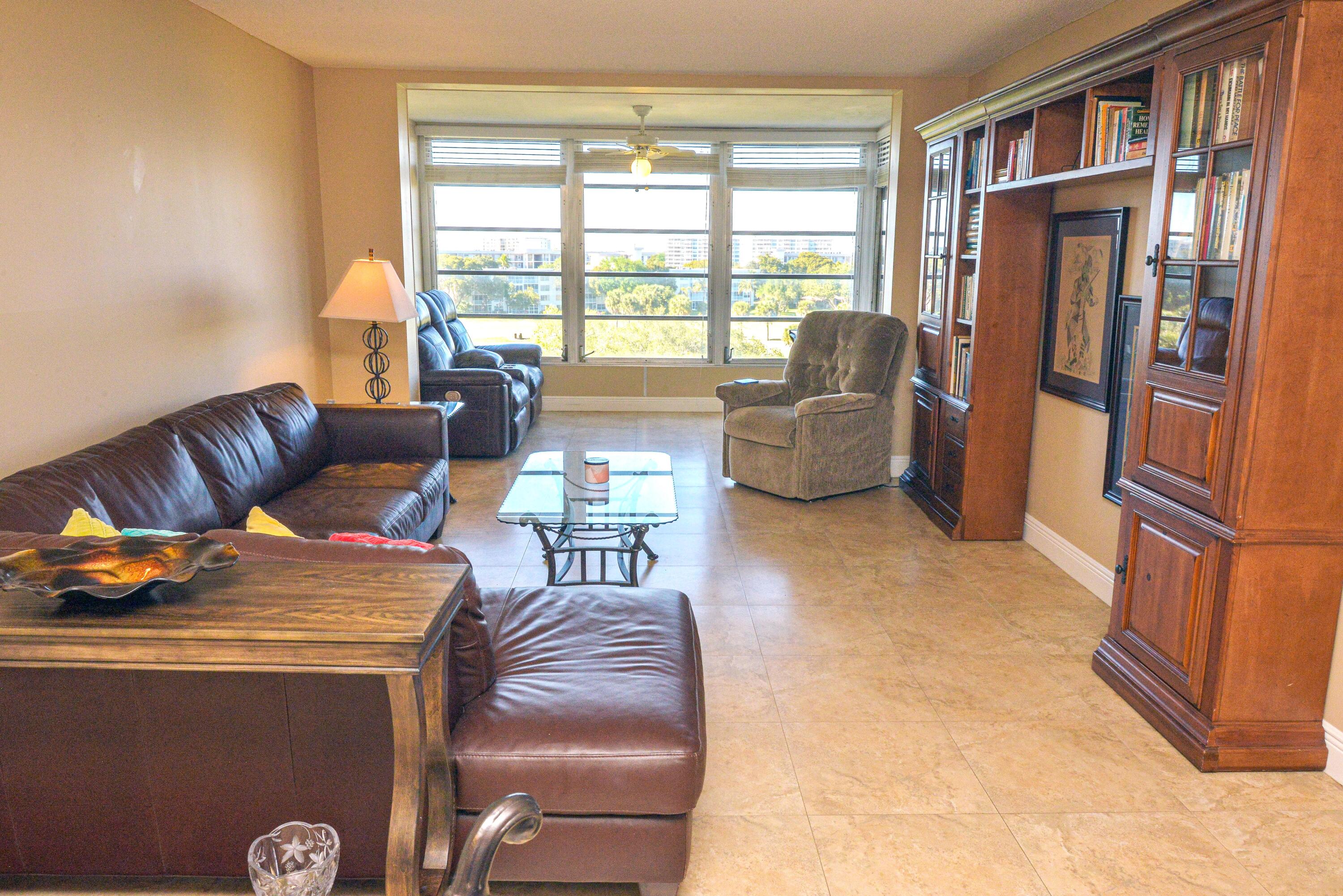 NO 21 PALM-AIRE COUNTRY CLUB - Residential Lease