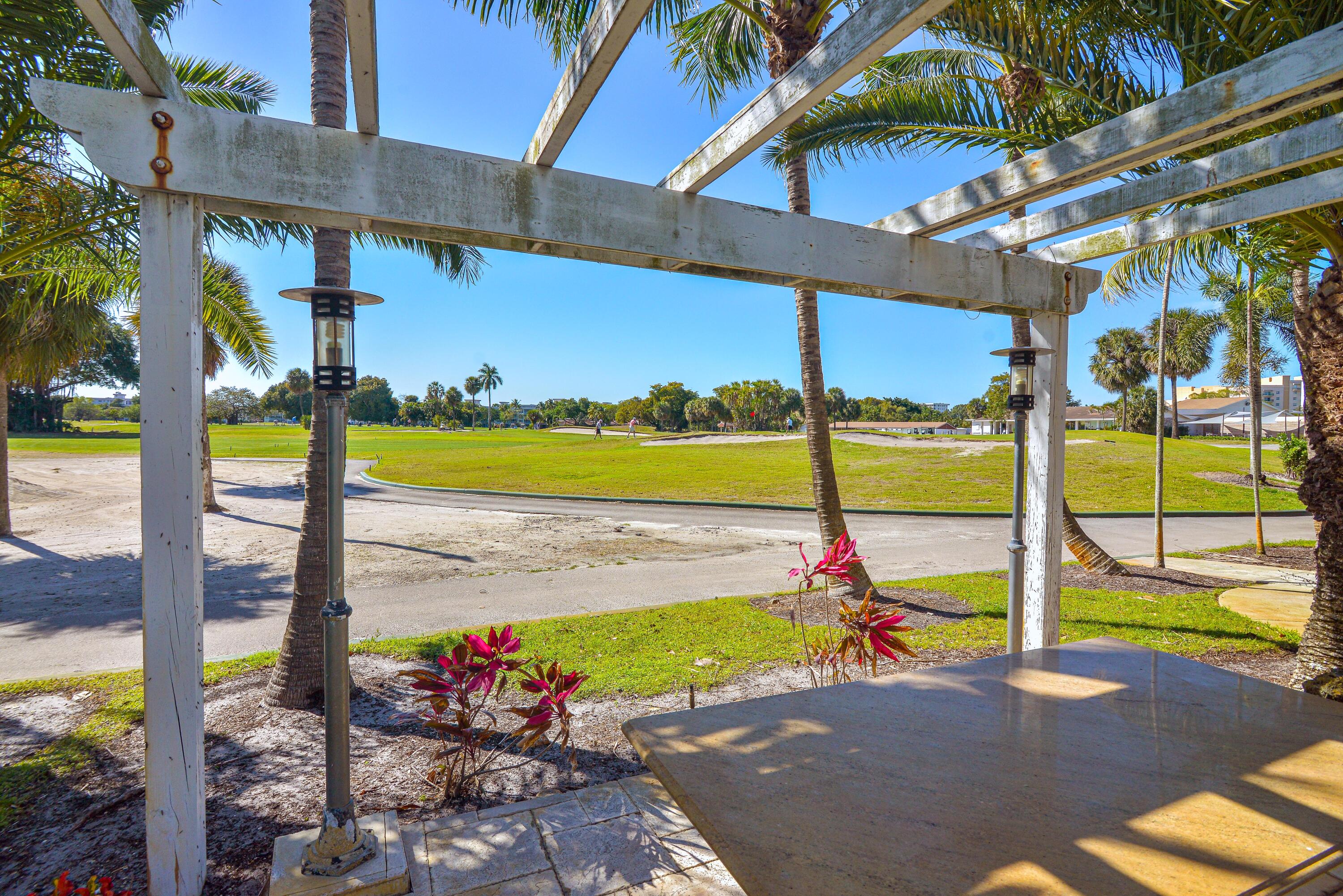 NO 21 PALM-AIRE COUNTRY CLUB - Residential Lease