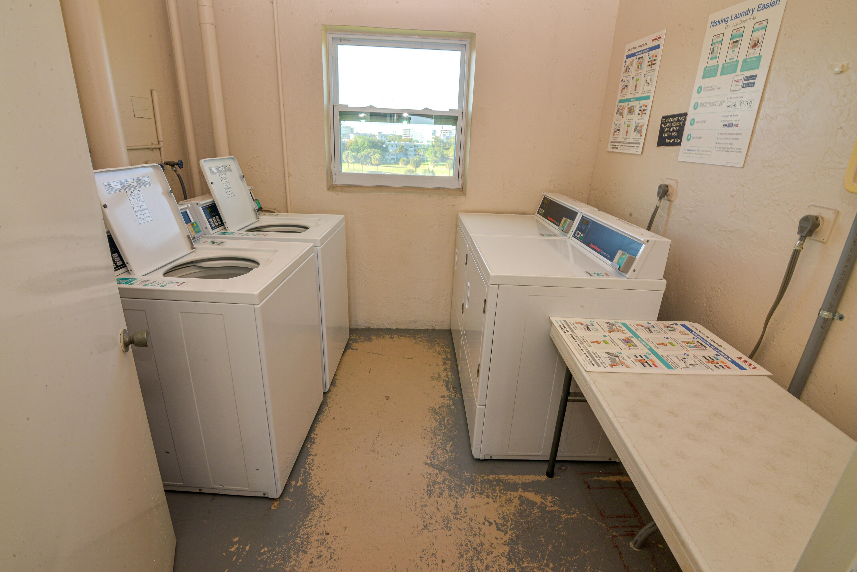 NO 21 PALM-AIRE COUNTRY CLUB - Residential Lease