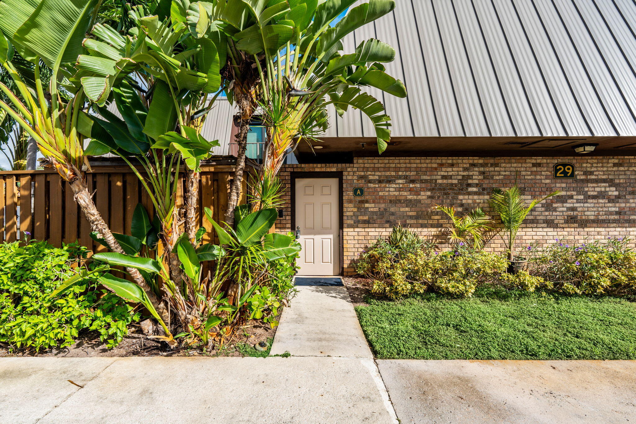 1420 Ocean Way 29A