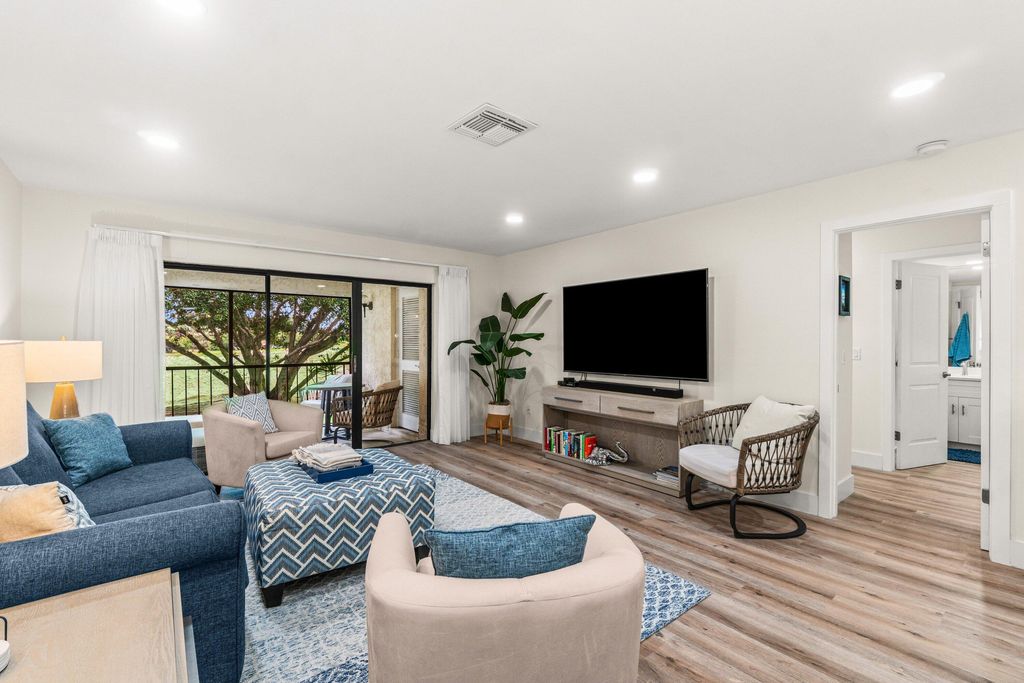 Photo of 10 Southport Lane #F, Boynton Beach, FL 33436 (MLS # B26009168)