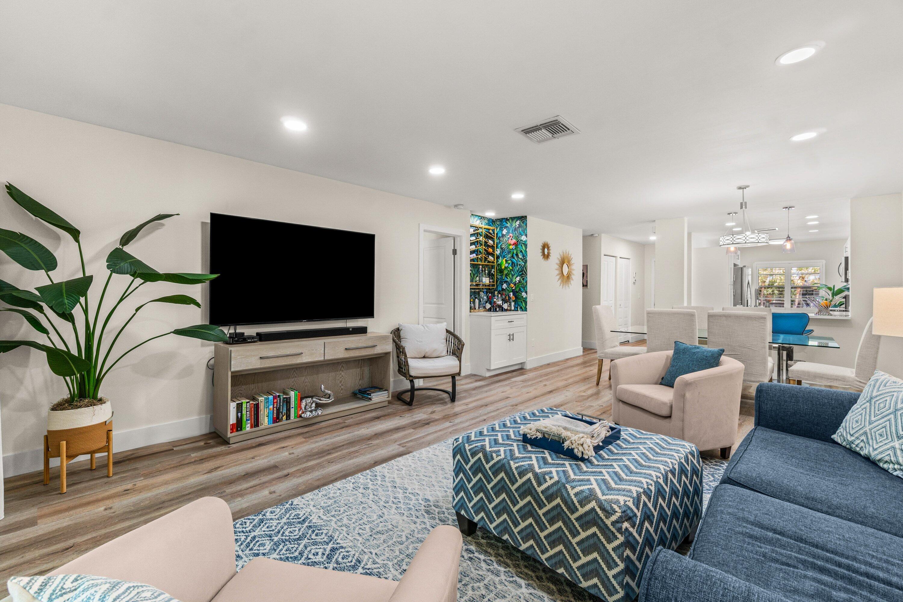 SOUTHPORT AT HUNTERS RUN CONDO - Residential