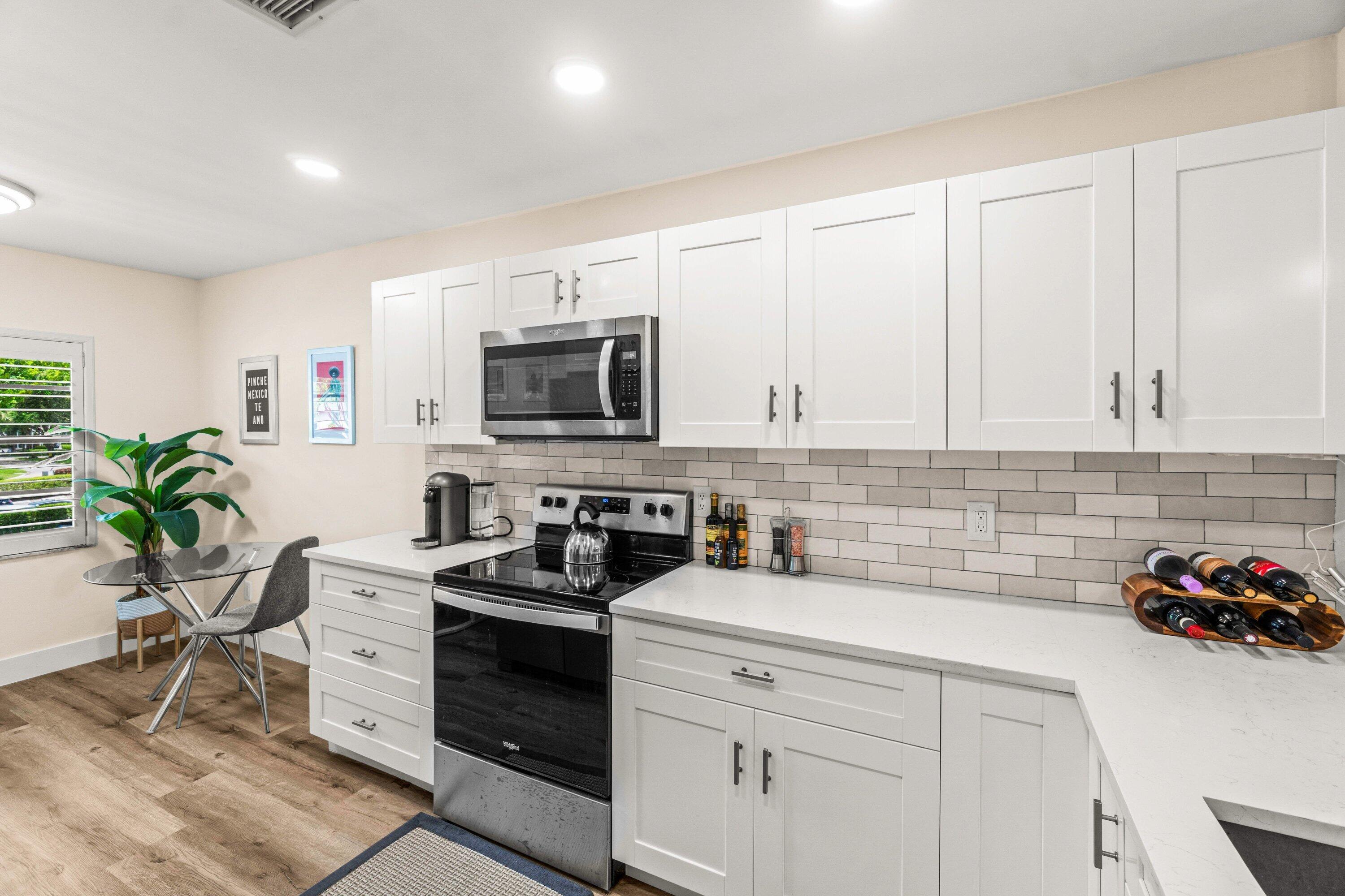 SOUTHPORT AT HUNTERS RUN CONDO - Residential