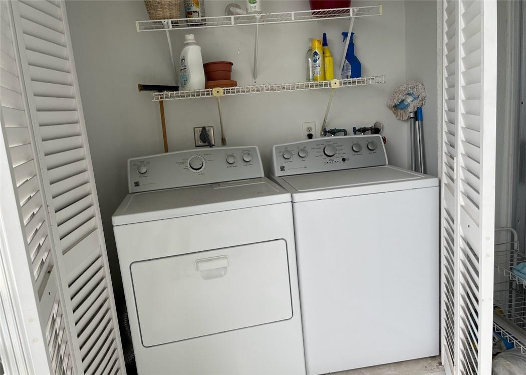POINCIANA PLACE CONDO - Residential