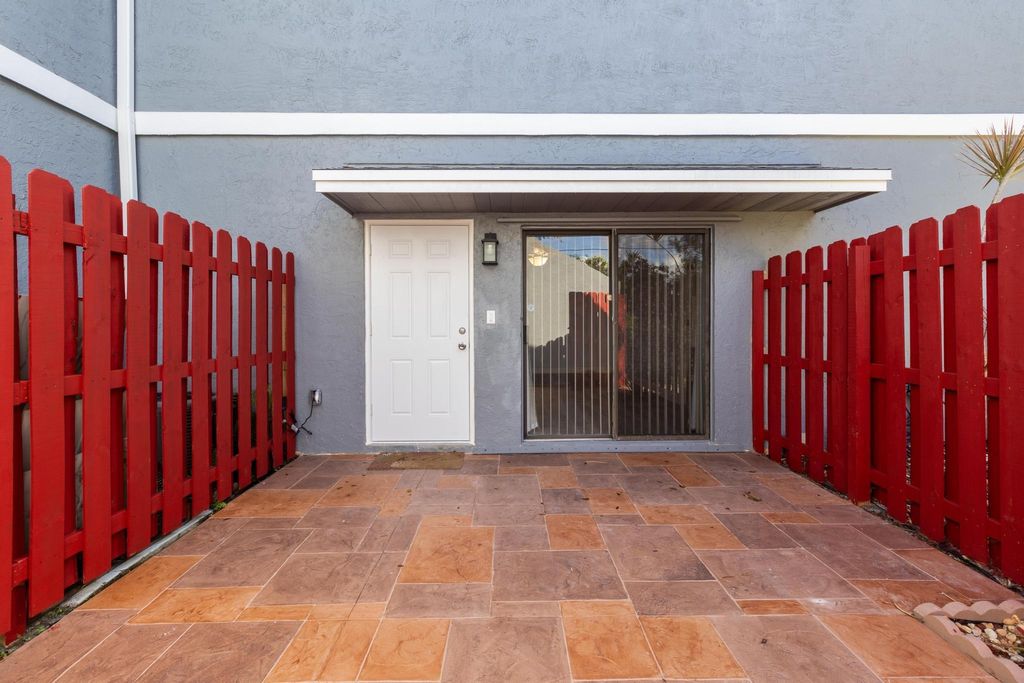 Photo of 32 Crossings Circle #C, Boynton Beach, FL 33435 (MLS # F10538006)