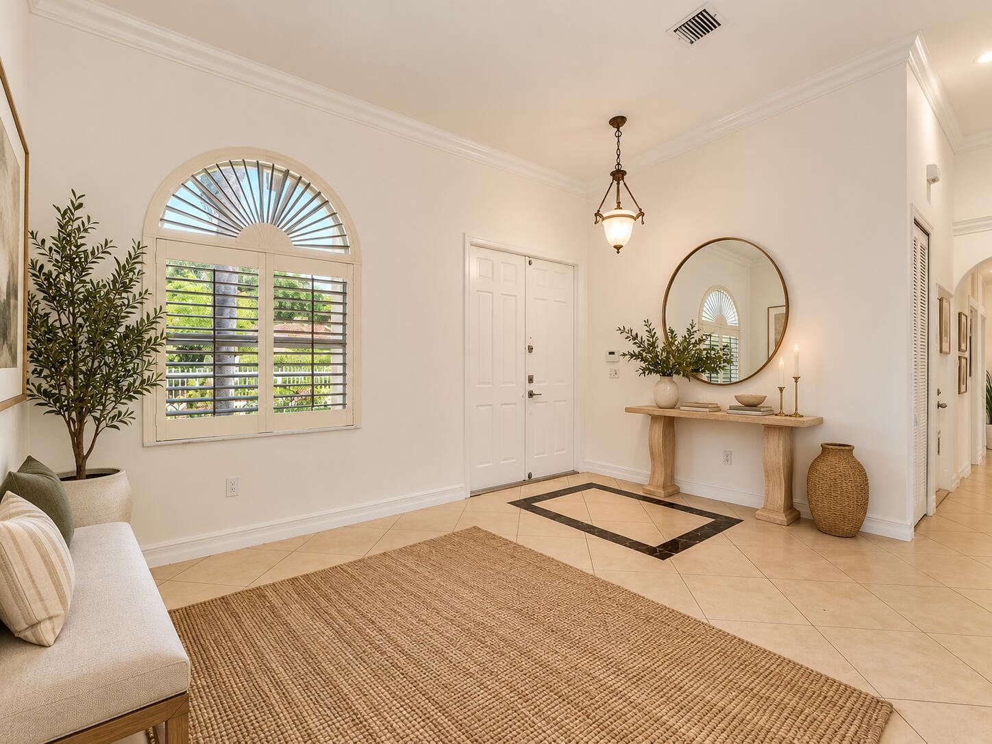 820 TANGIER Street, Coral Gables, FL, 33134/$1,525,500 3 820 TANGIER Street