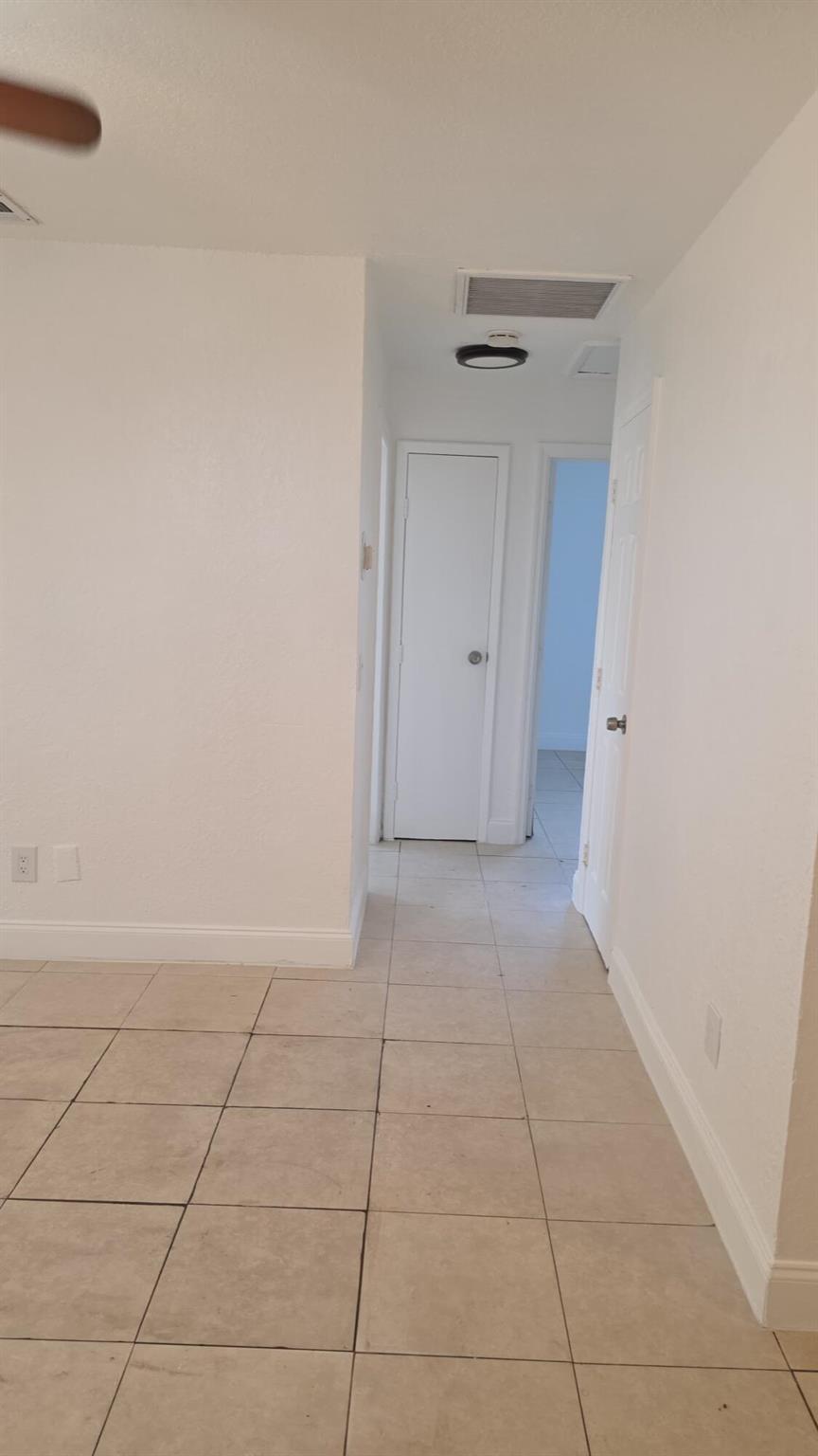 LAKE WORTH TOWN OF - Residential Lease