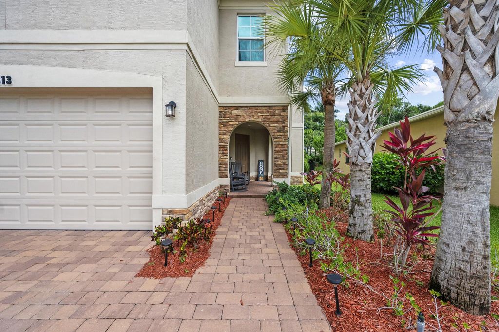 Photo of 1813 NW Cataluna Circle, Port Saint Lucie, FL 34986 (MLS # R11104762)