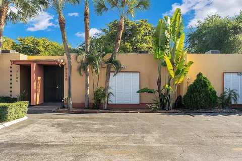 7116 Ballantrae Ct Unit 7116, Miami Lakes, FL MLS: F10492291