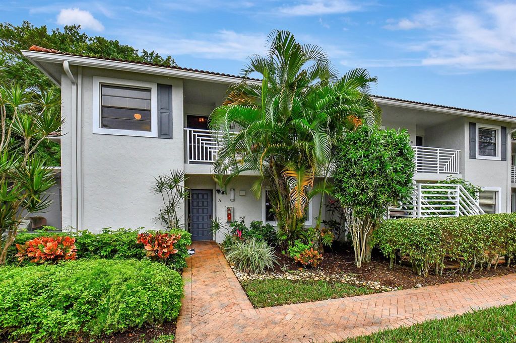 Photo of 15 Southport Lane #B, Boynton Beach, FL 33436 (MLS # R10952277)
