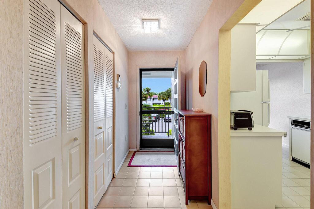 Photo of 15 Southport Lane #B, Boynton Beach, FL 33436 (MLS # R10952277)