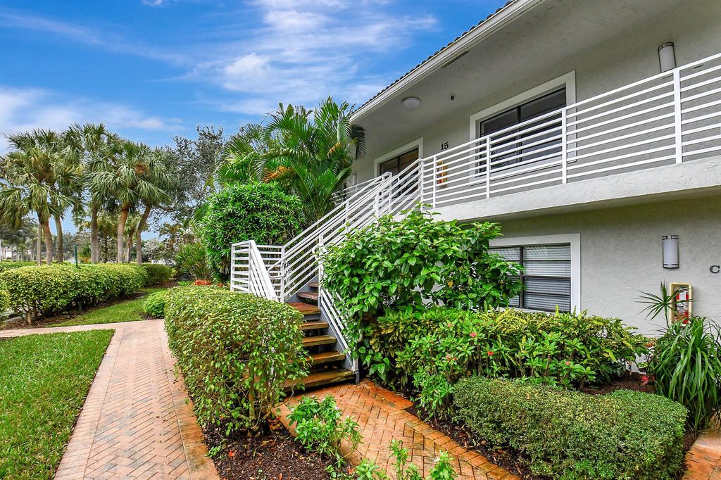 Photo of 15 Southport Lane #B, Boynton Beach, FL 33436 (MLS # R10952277)
