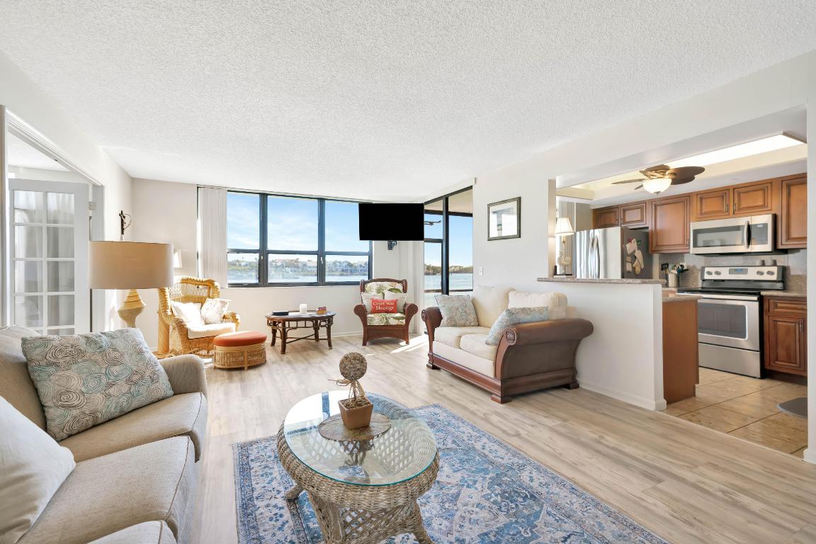 1542 Jupiter Cove Drive 104